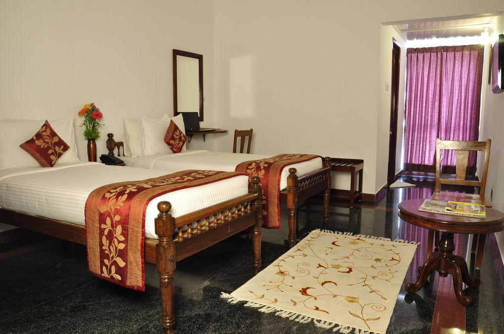 Hotel Bonsejour Pondicherry Esterno foto