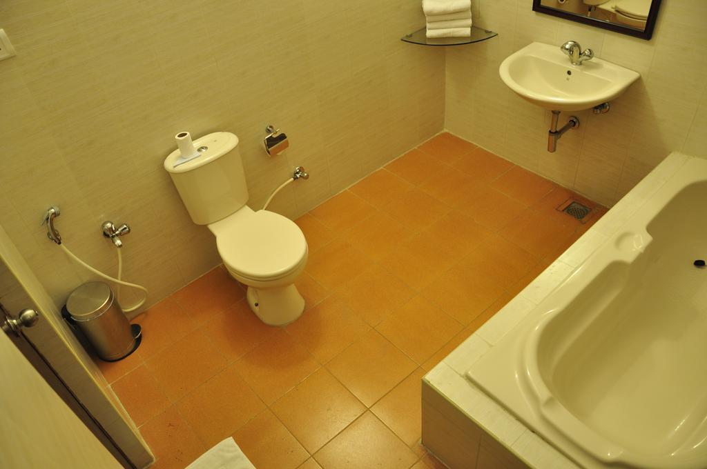 Hotel Bonsejour Pondicherry Esterno foto