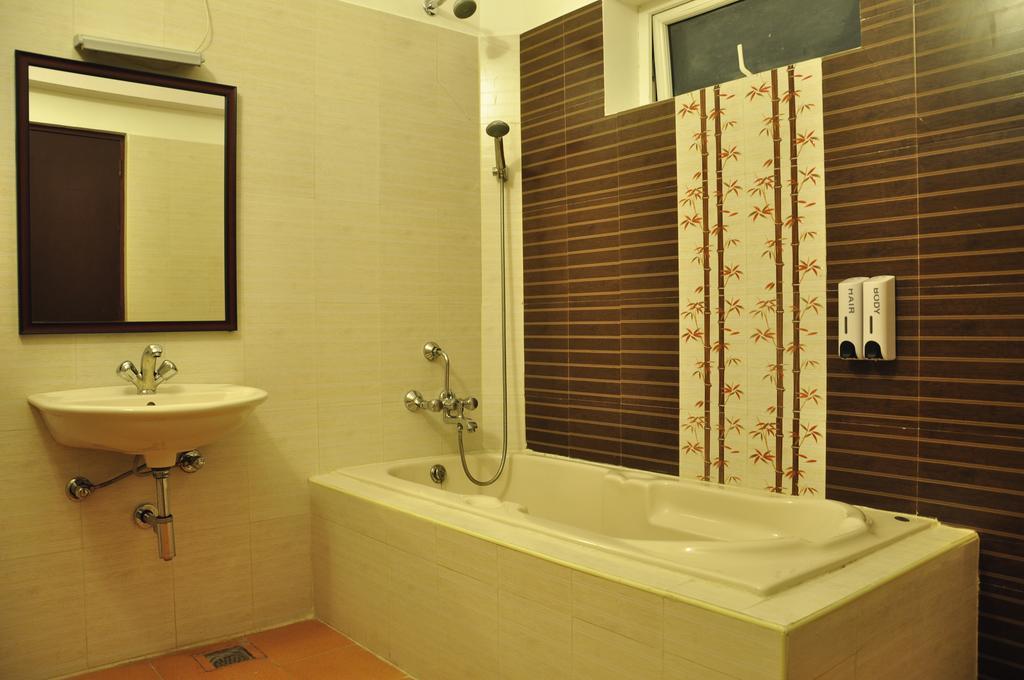 Hotel Bonsejour Pondicherry Esterno foto