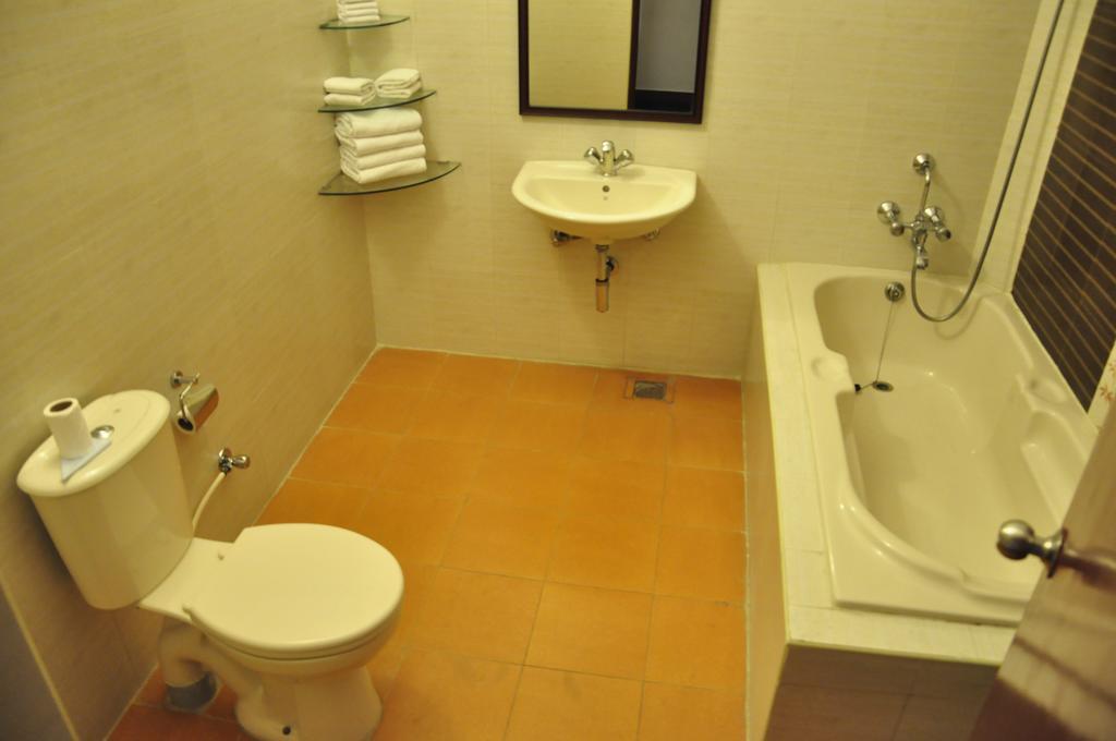 Hotel Bonsejour Pondicherry Esterno foto