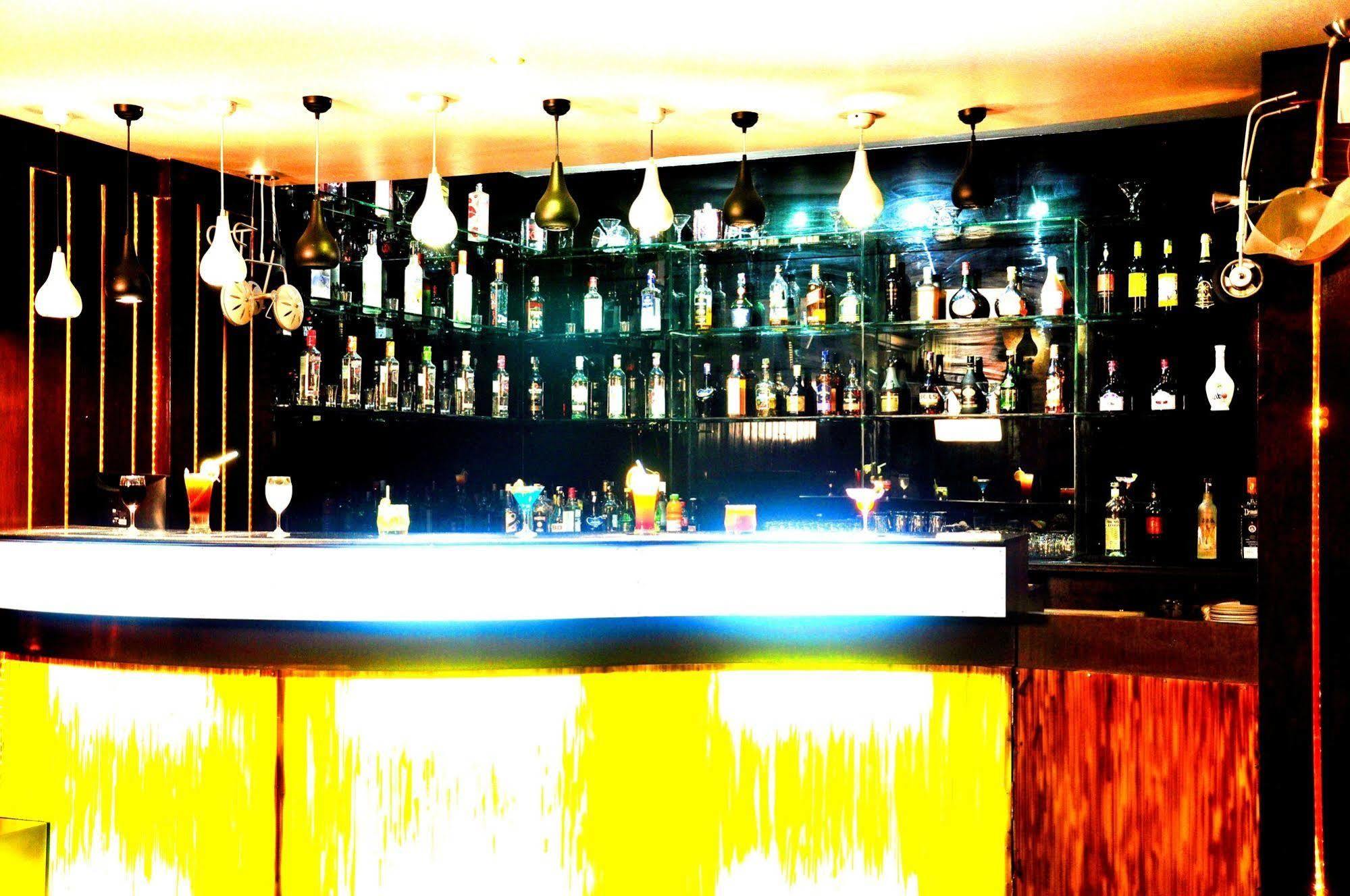 Hotel Bonsejour Pondicherry Esterno foto