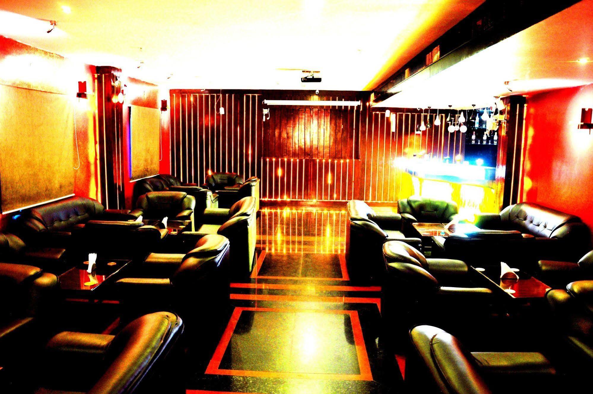 Hotel Bonsejour Pondicherry Esterno foto